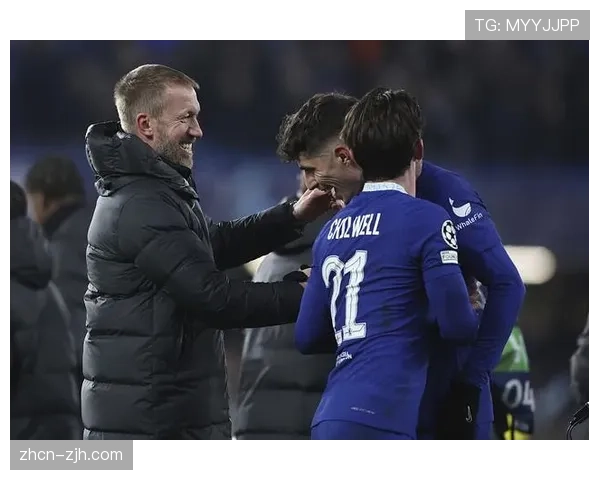 特写:古斯托关键拦截后六十米长传助攻,瞬间改变切尔西攻守态势 特写:古斯托关键拦截后六十米长传助攻,瞬间改变切尔西攻守态势